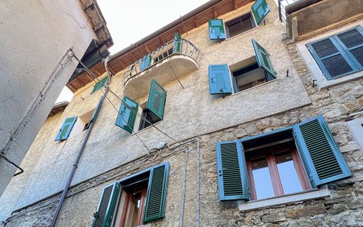 Town house for sale in Apricale / AP 926