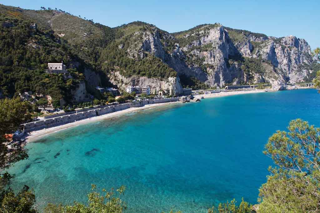 Baia dei Saraceni, Varigotti