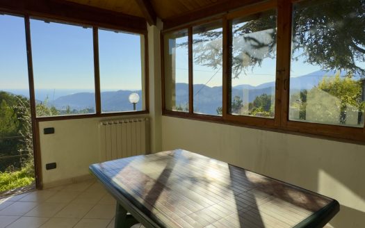 Country villa for sale above Dolceacqua / DA 988